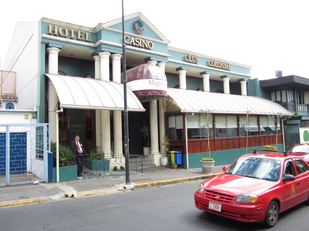 Hotel Casino Club Colonial